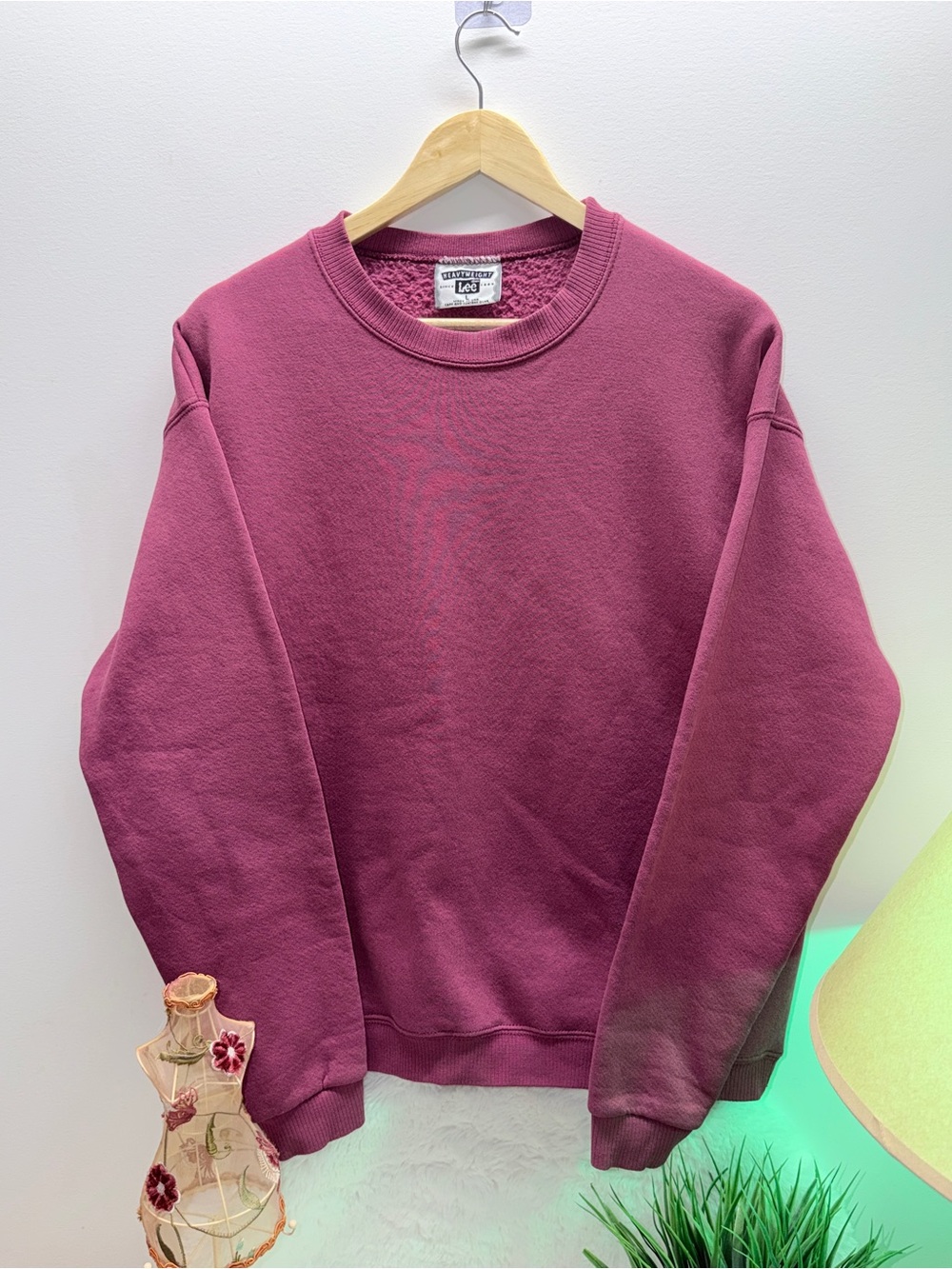 Vintage Lee Ladies Crewneck Sweatshirt Raspberry Pink Heavy Weight Cotton Blend💞